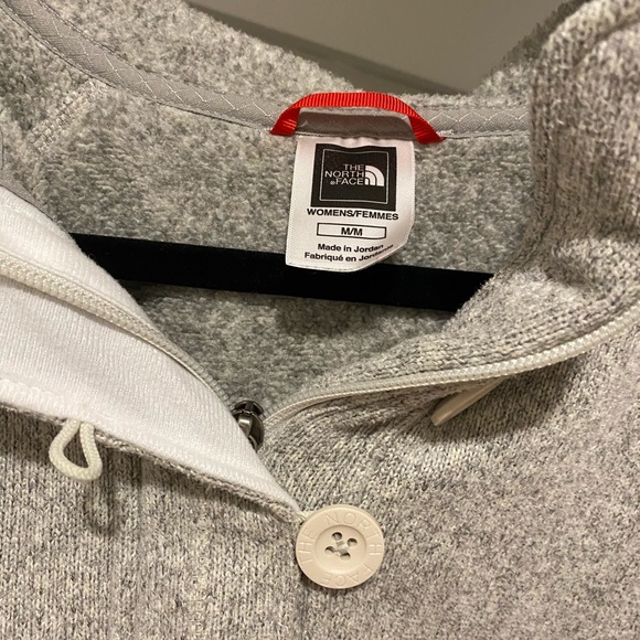 Women’s North Face - Picture 3 of 5